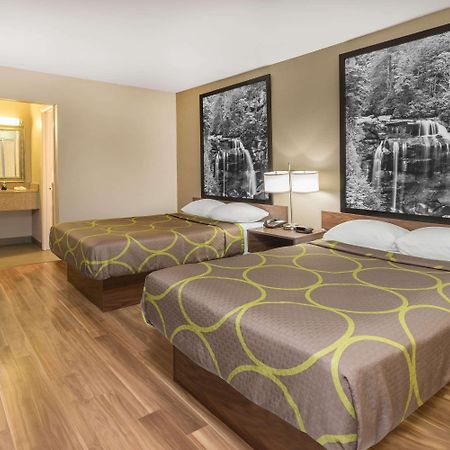 Super 8 By Wyndham Asheville Airport Fletcher Exterior foto