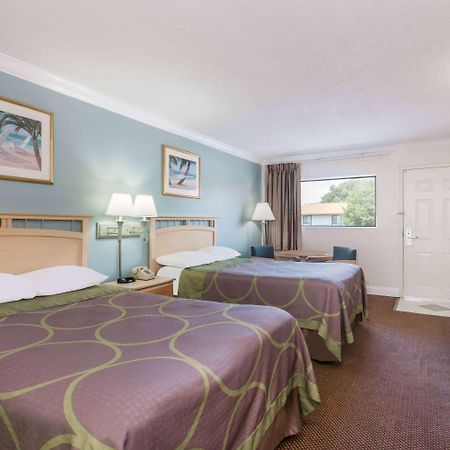 Super 8 By Wyndham Asheville Airport Fletcher Exterior foto